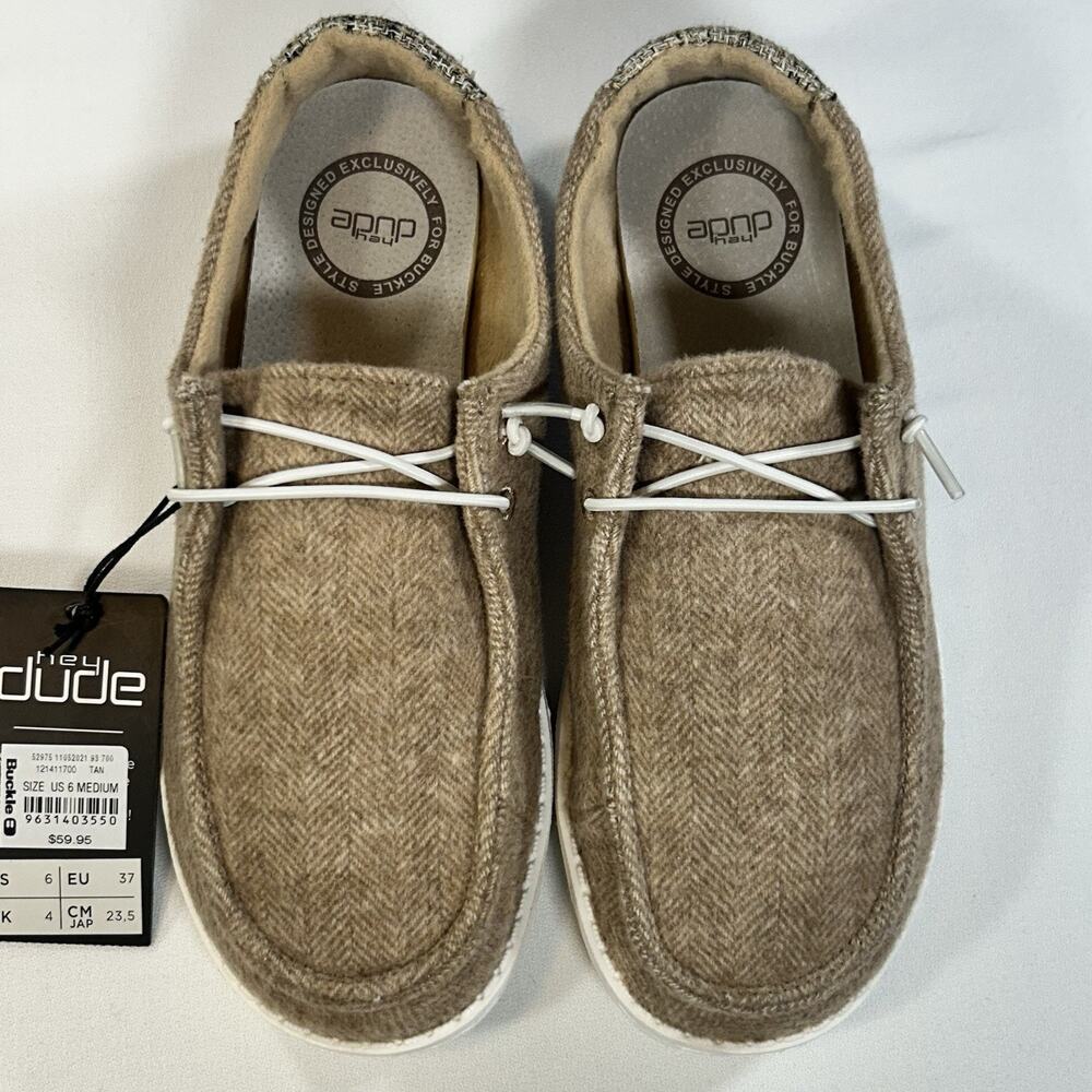 Hey Dude Wendy Tan Slip-On Women’s Size 6 NWT Herringbone Wool Material